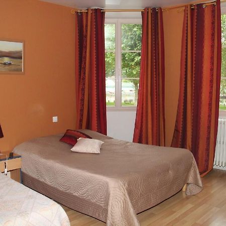 Hotel Aux Trois Rois Pont-Sur-Yonne Exteriér fotografie