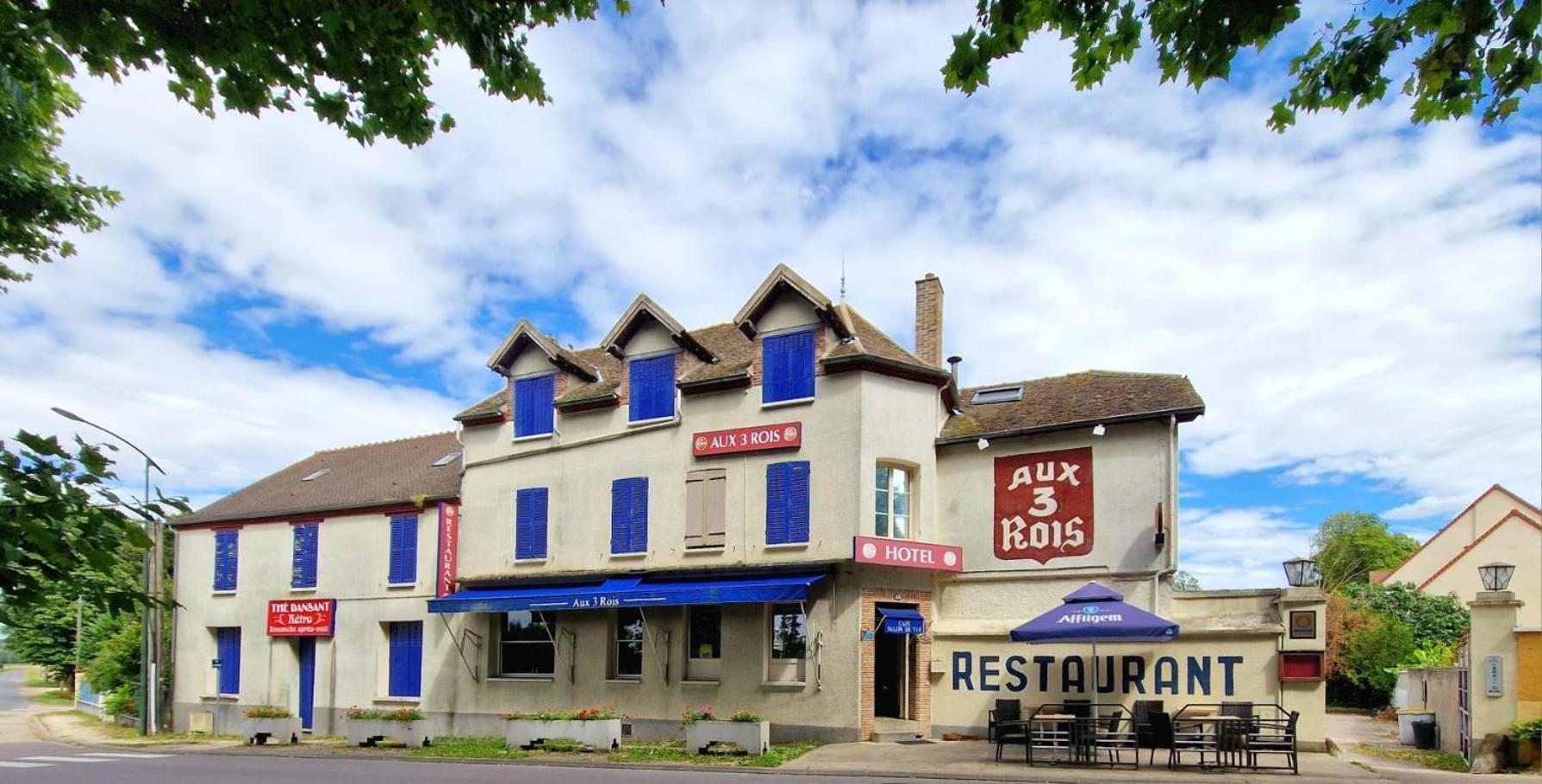 Hotel Aux Trois Rois Pont-Sur-Yonne Exteriér fotografie