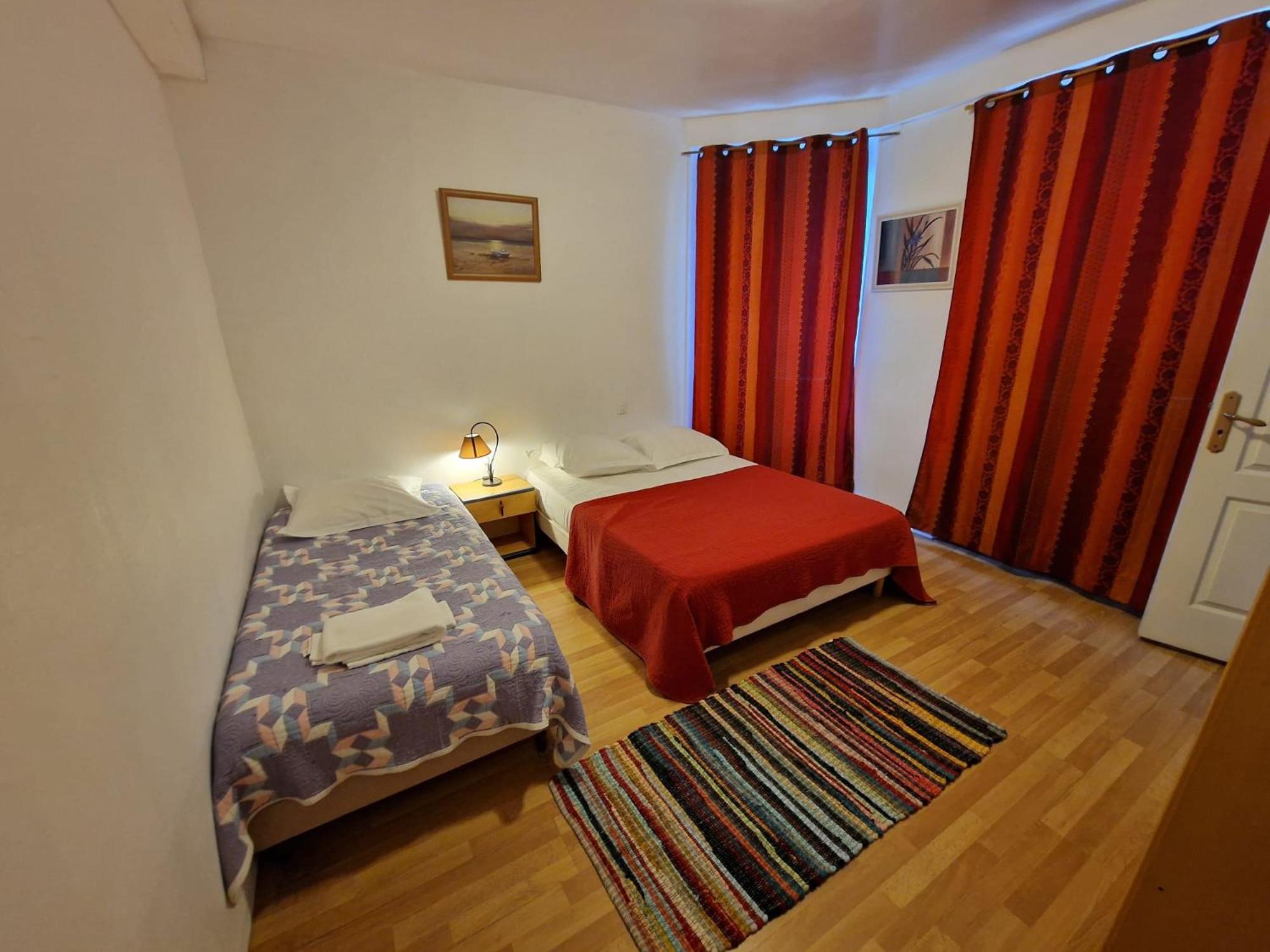 Hotel Aux Trois Rois Pont-Sur-Yonne Exteriér fotografie