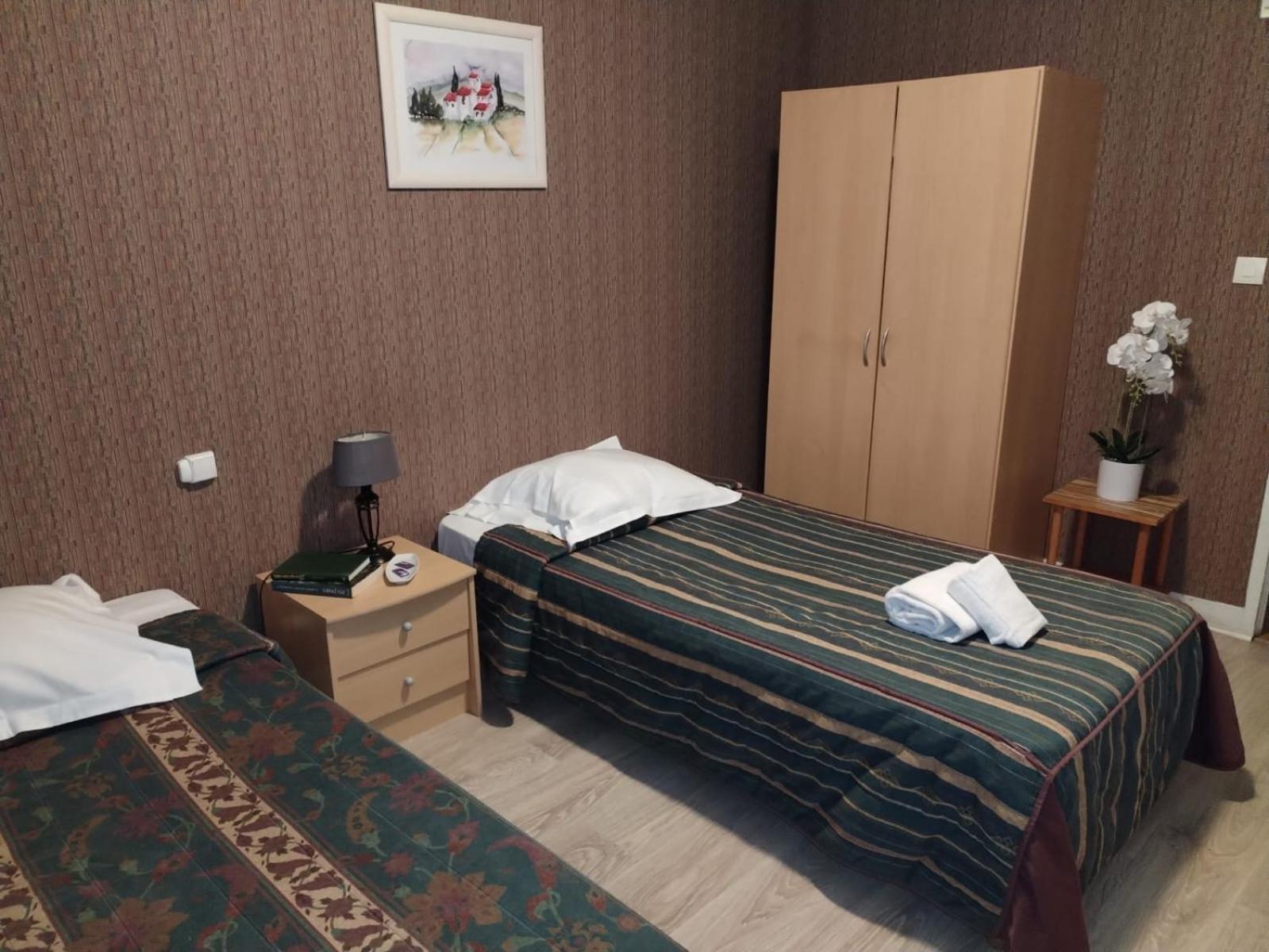 Hotel Aux Trois Rois Pont-Sur-Yonne Exteriér fotografie